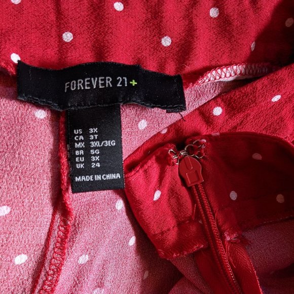 F21+ red & white ruffle polka dot shorts 3X - Picture 4 of 4